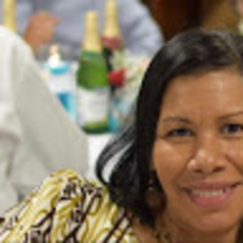 Meet your Posher, Luz enilda